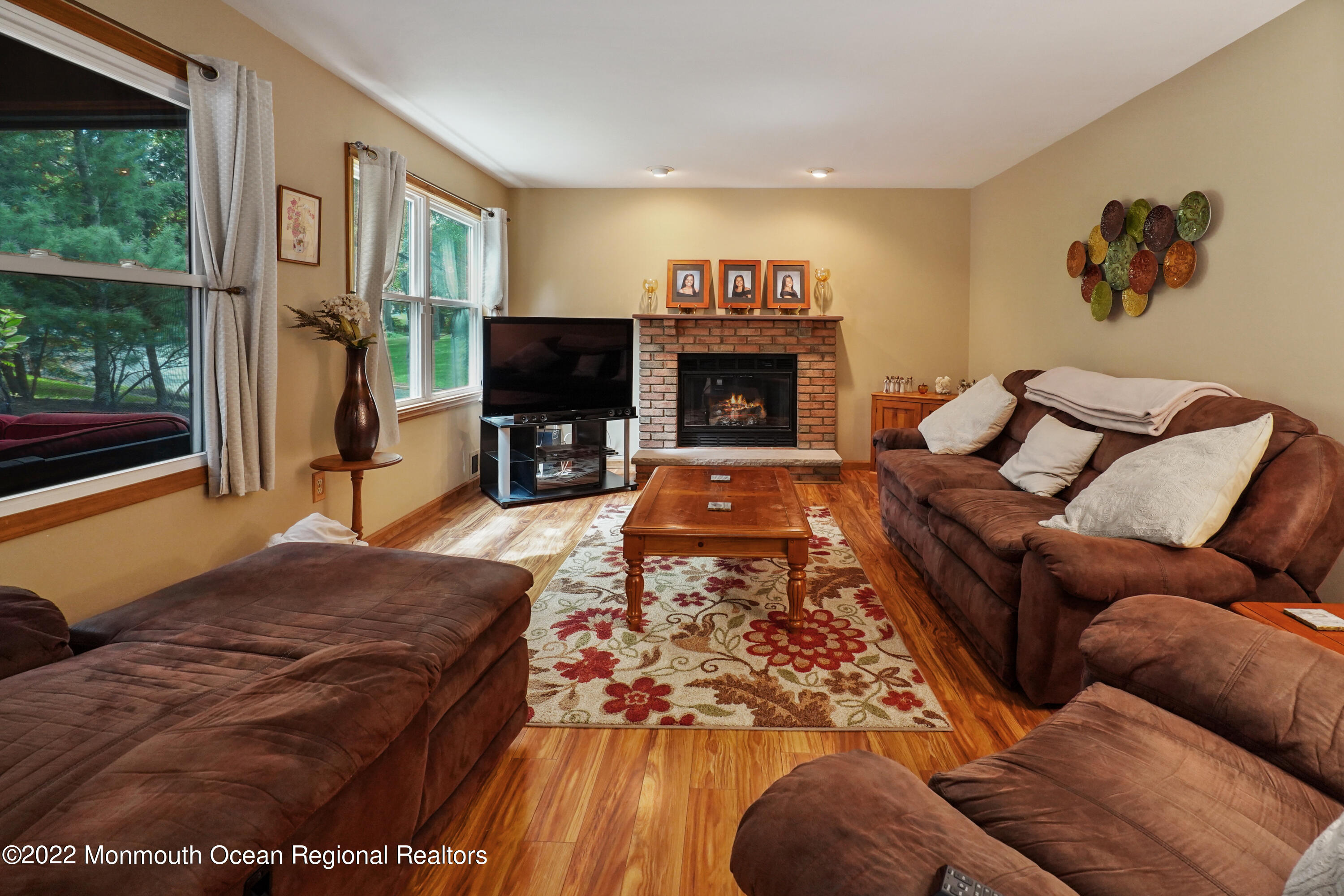 279 Ueland Road Red Bank, NJ 07701 - Photo 11 of 33 Ueland FR