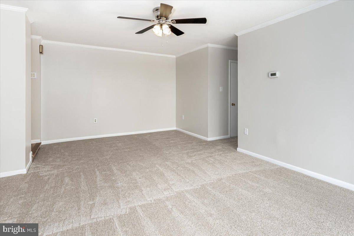 15710 Dorset Road, Unit 302 Laurel, MD 20707 - Photo 7 of 29 Living Room