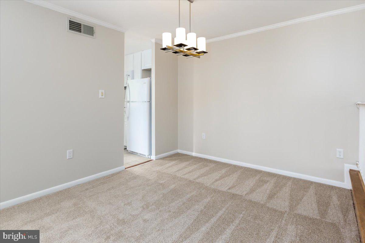 15710 Dorset Road, Unit 302 Laurel, MD 20707 - Photo 10 of 29 Dining Room