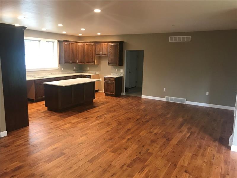 105 Sun Ridge Butler, PA 16001 - Photo 6 of 16 Open floor plan