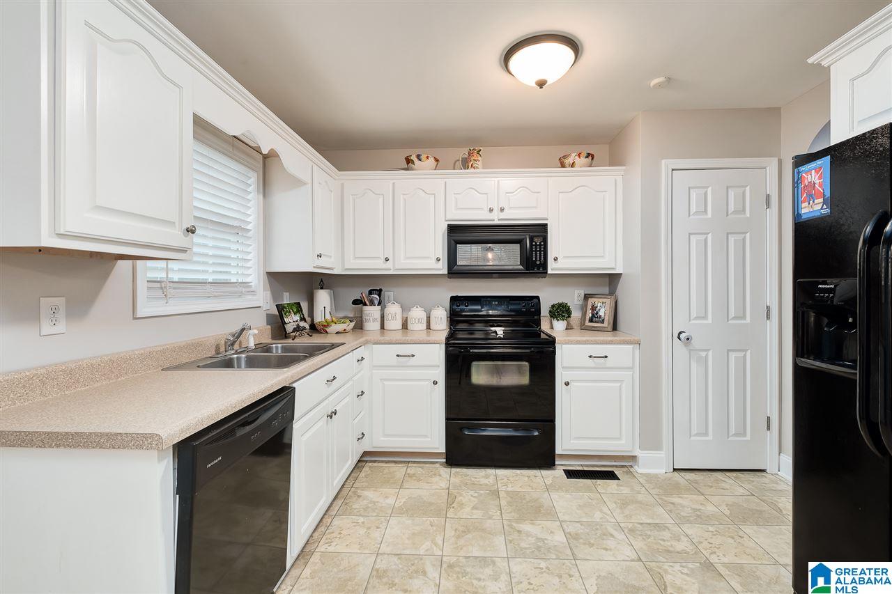 9071 Hagood Road Kimberly, AL 35091 - Photo 9 of 41