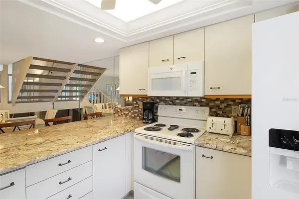 $11,000 | 1304 Siesta Bayside Drive, Unit 1304B, Sarasota, FL 34242