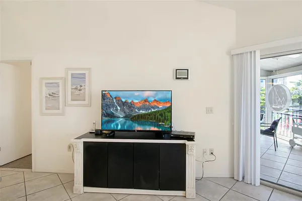 $11,000 | 1304 Siesta Bayside Drive, Unit 1304B, Sarasota, FL 34242