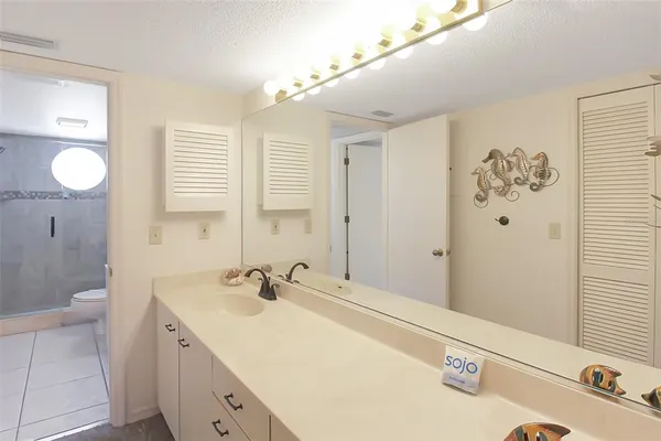 $11,000 | 1304 Siesta Bayside Drive, Unit 1304B, Sarasota, FL 34242