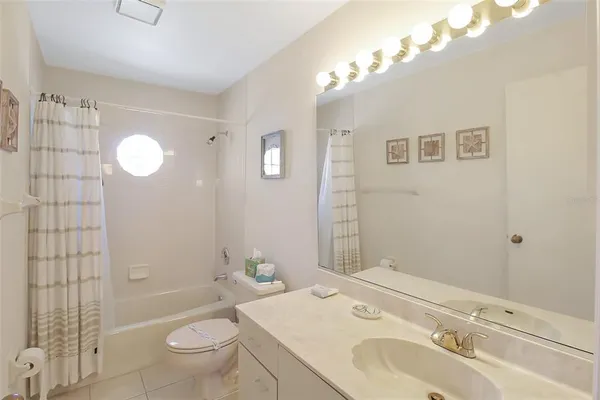 $11,000 | 1304 Siesta Bayside Drive, Unit 1304B, Sarasota, FL 34242