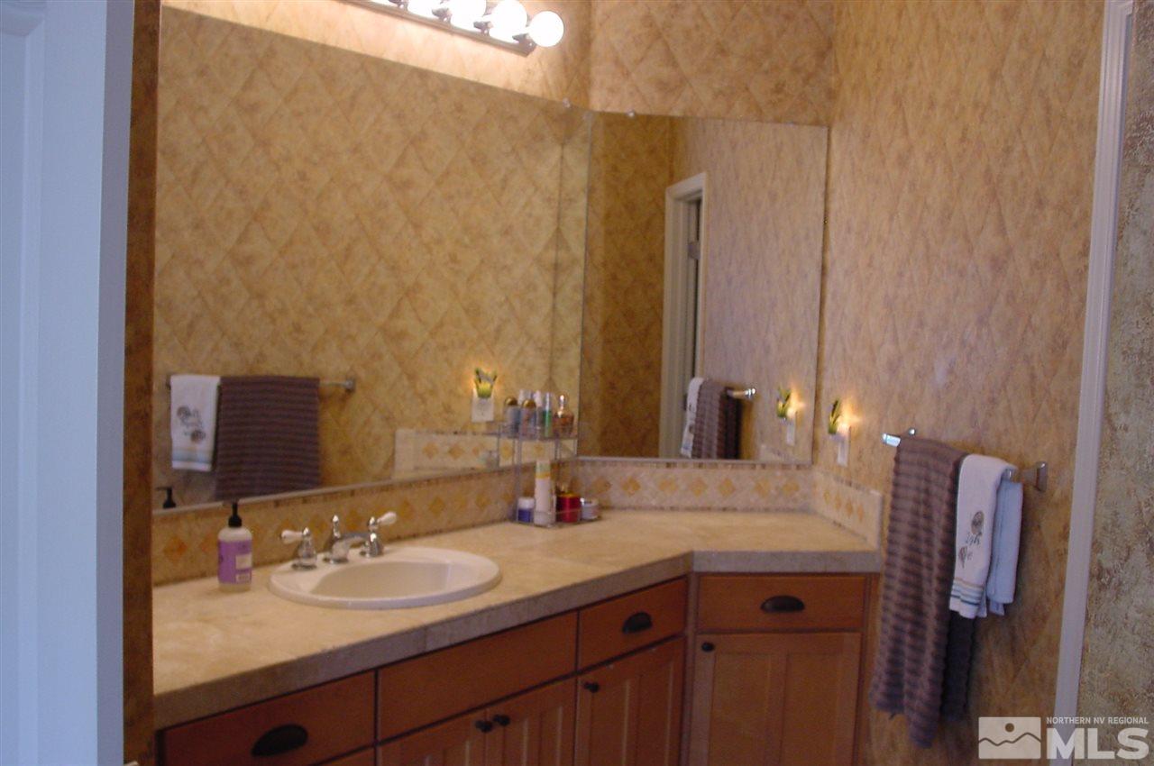 2435 Lincoln Meadows Drive Reno, NV 89521 - Photo 18 of 35 Photo 18