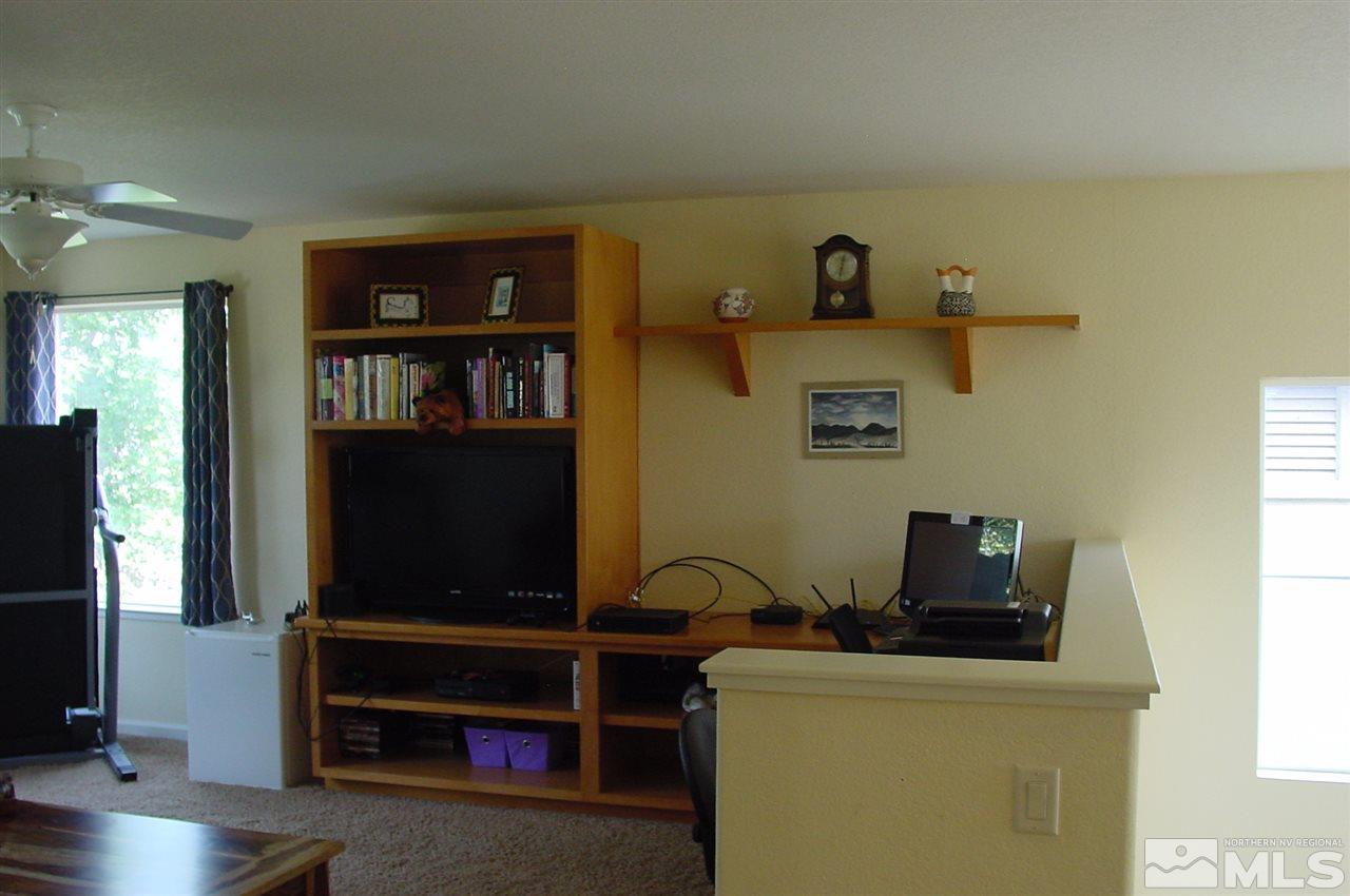 2435 Lincoln Meadows Drive Reno, NV 89521 - Photo 26 of 35 Photo 26