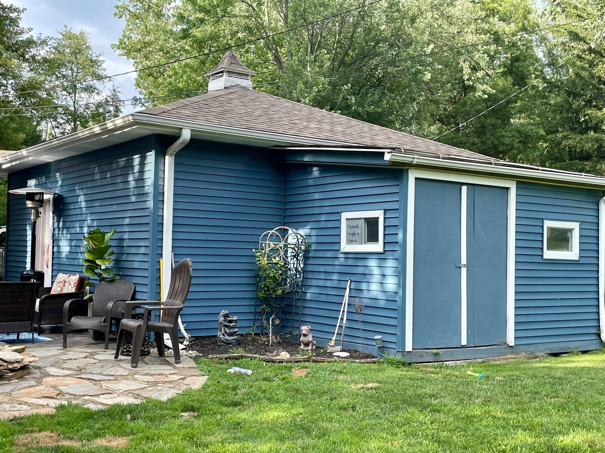 2753 Vrooman Road Jackson, MI 49203 - Photo 7 of 46 2753 Vrooman shed