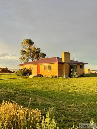 $265,000 | 2398 North 400 East, Monteview, ID 83435