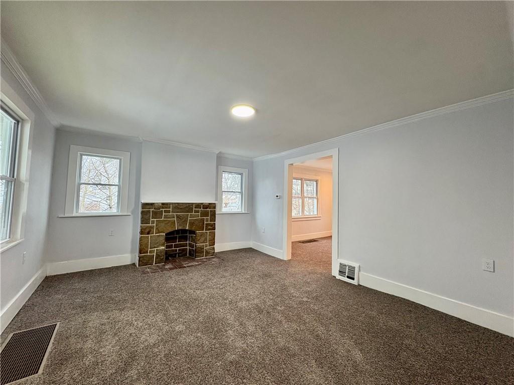 1416 Ridge Avenue Coraopolis, PA 15108 - Photo 4 of 27 Living room