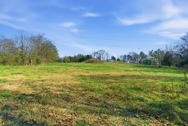 $669,900 | 6117 Henry Gower Road, Pleasant View, TN 37146