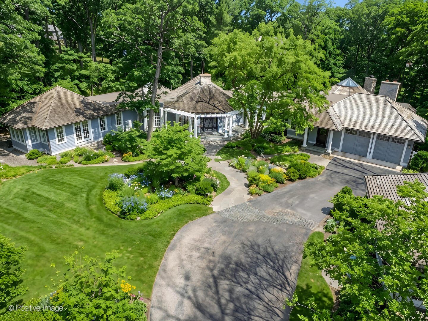 606 Wood Road Oak Brook, IL 60523 - Photo 3 of 16