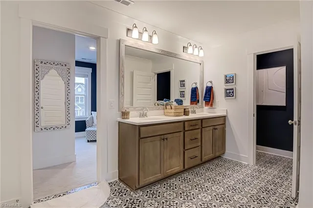 $489,000 | 2130 Beechwood Vw Drive, Winston-Salem, NC 27106