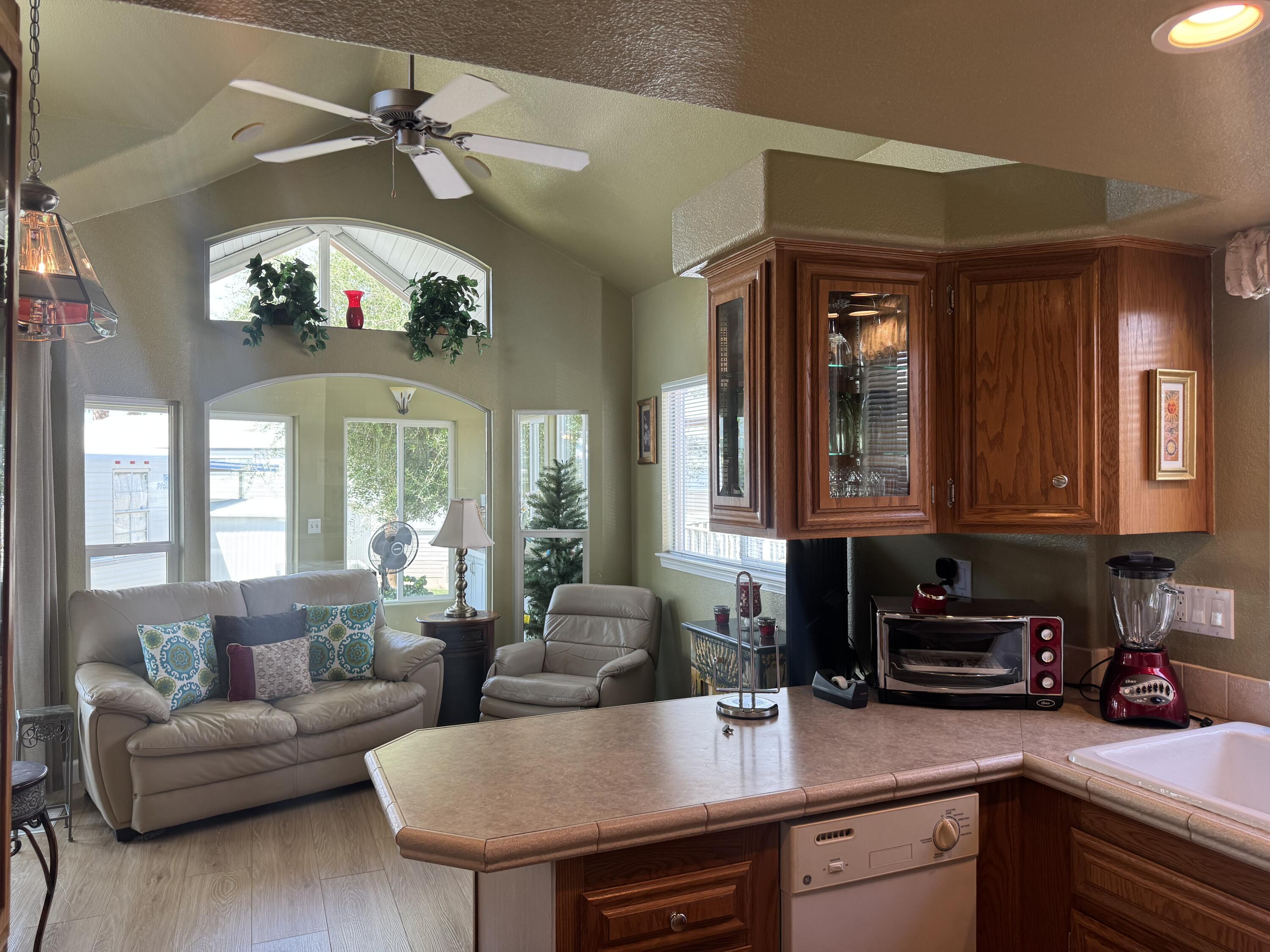 84136 Ave 44, Unit 523 Indio, CA 92203 - Photo 4 of 26 IMG_9794