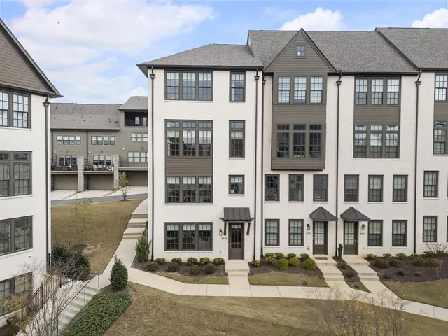 $1,100,000 | 6802 Encore Boulevard, Atlanta, GA 30328