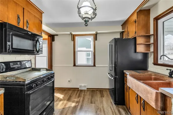 $209,900 | 1316 Moll Street, North Tonawanda, NY 14120