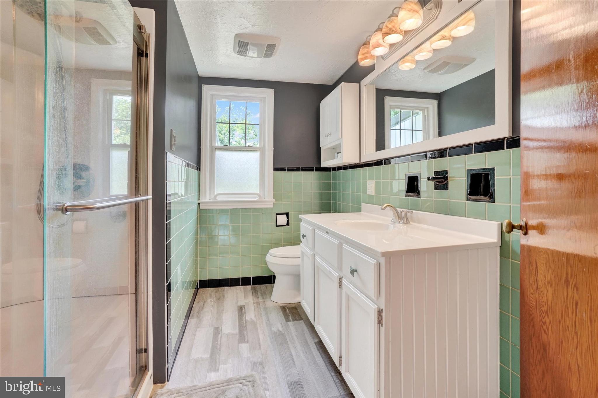 1805 Craley Road Windsor, PA 17366 - Photo 11 of 34 1st Floor Full Bath