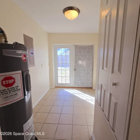 $1,800 | 820 Tupelo Drive, Melbourne, FL 32935