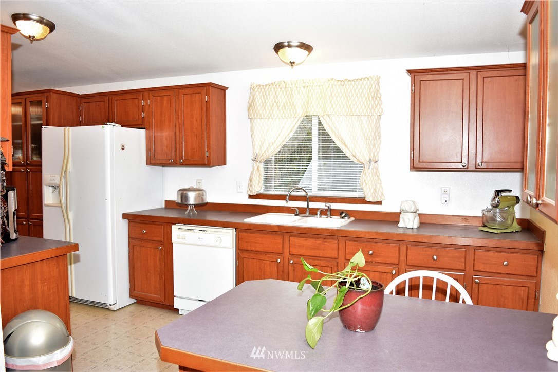 401 East Agate Loop Road Shelton, WA 98584 - Photo 9 of 24 Gallery Image 9