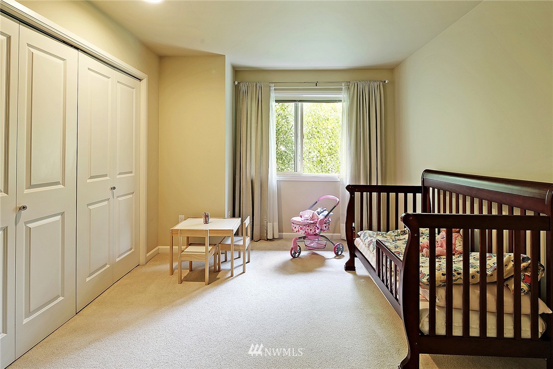 13805 Southeast Allen Road Bellevue, WA 98006 - Photo 17 of 25