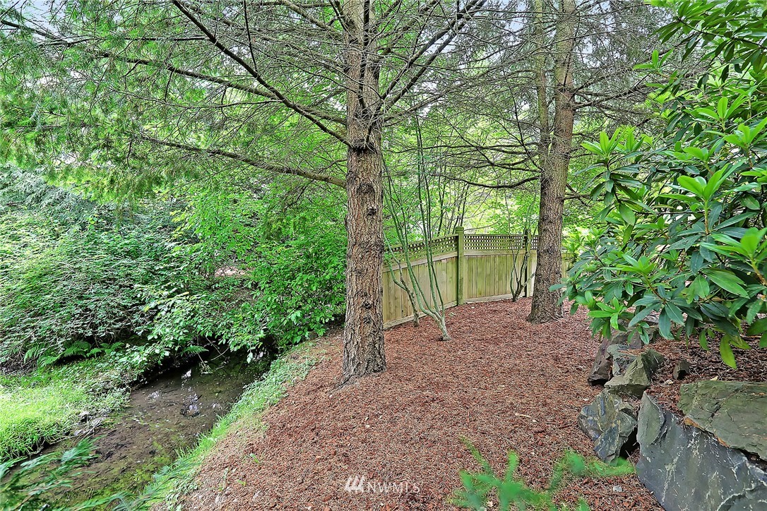 13805 Southeast Allen Road Bellevue, WA 98006 - Photo 22 of 25