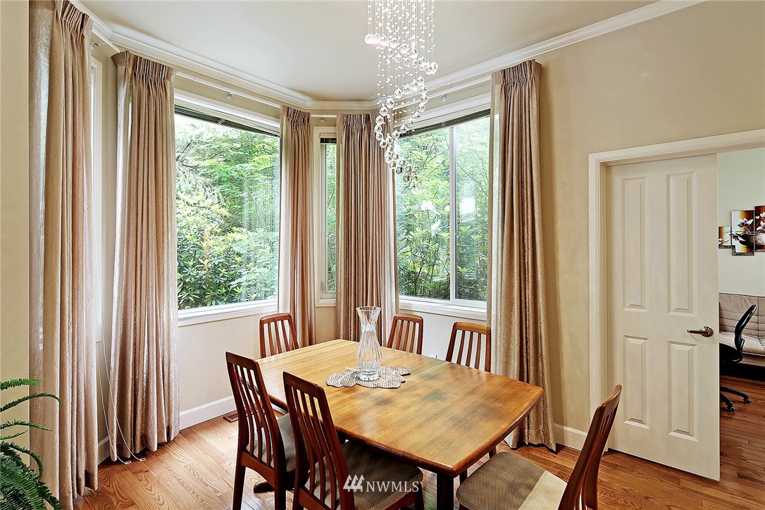 13805 Southeast Allen Road Bellevue, WA 98006 - Photo 8 of 25
