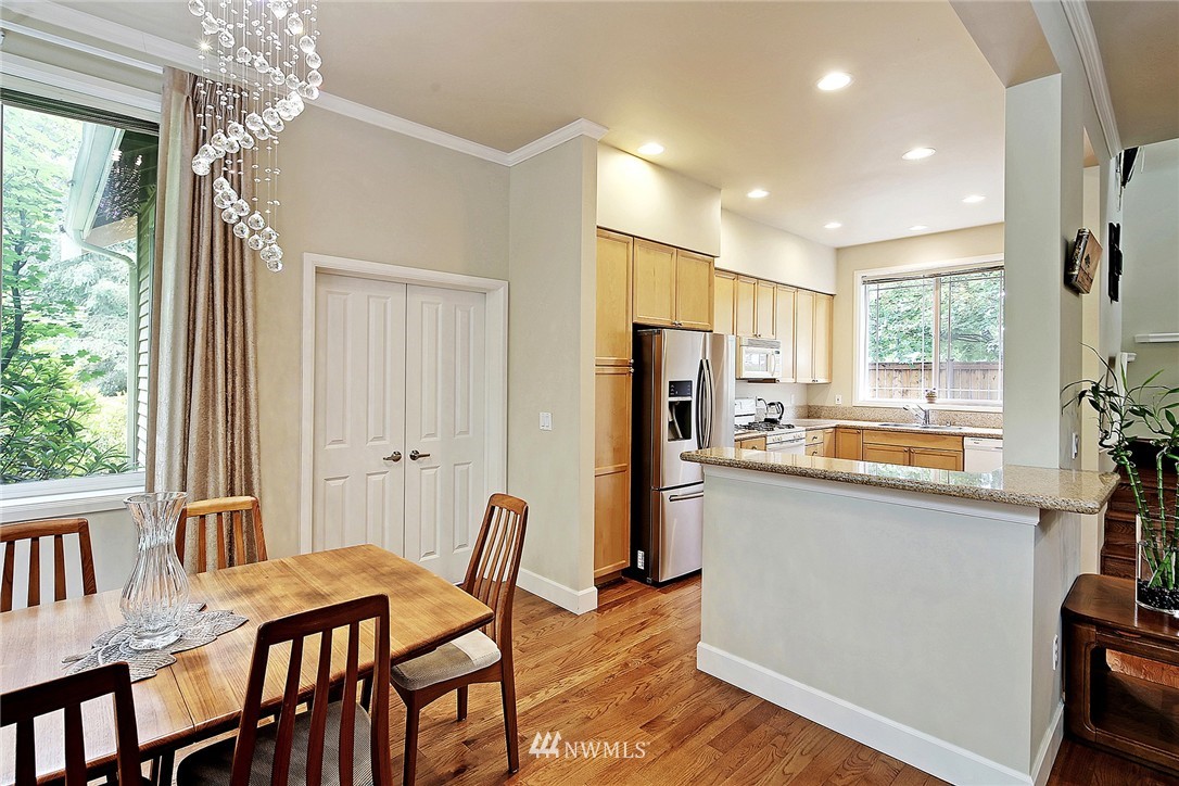 13805 Southeast Allen Road Bellevue, WA 98006 - Photo 9 of 25