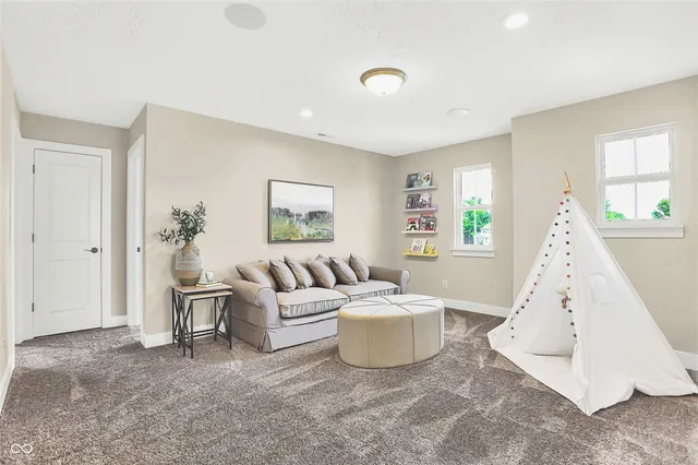 $409,999 | 456 Weaver Lane, Pittsboro, IN 46167