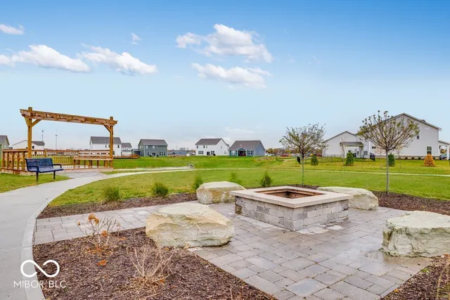 $409,999 | 456 Weaver Lane, Pittsboro, IN 46167