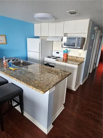 $224,900 | 15425 Fortuna Bay Drive, Unit 314, Corpus Christi, TX 78418