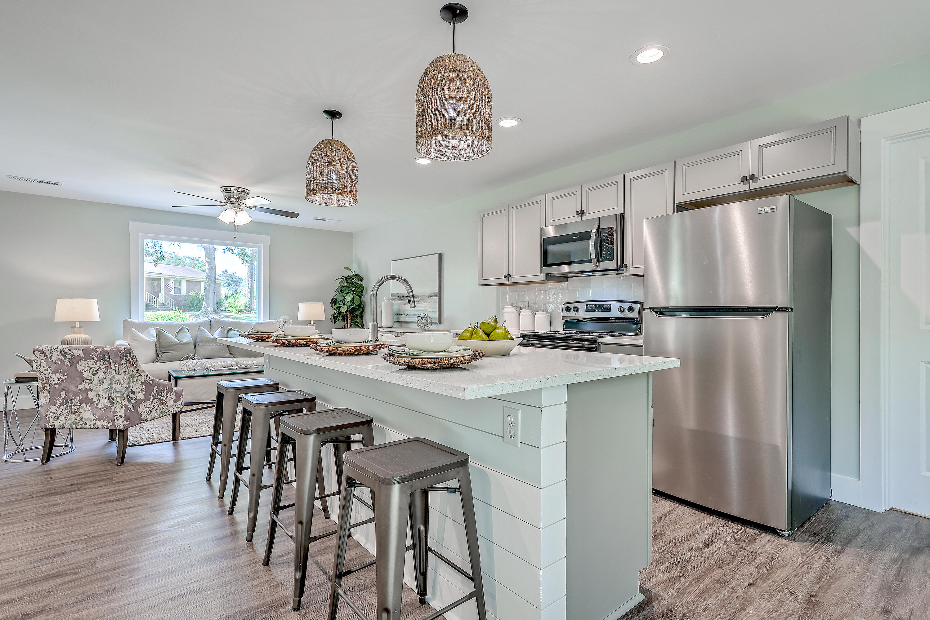 1037 Harrison Road Ladson, SC 29456 - Photo 15 of 40 Kitchen bar