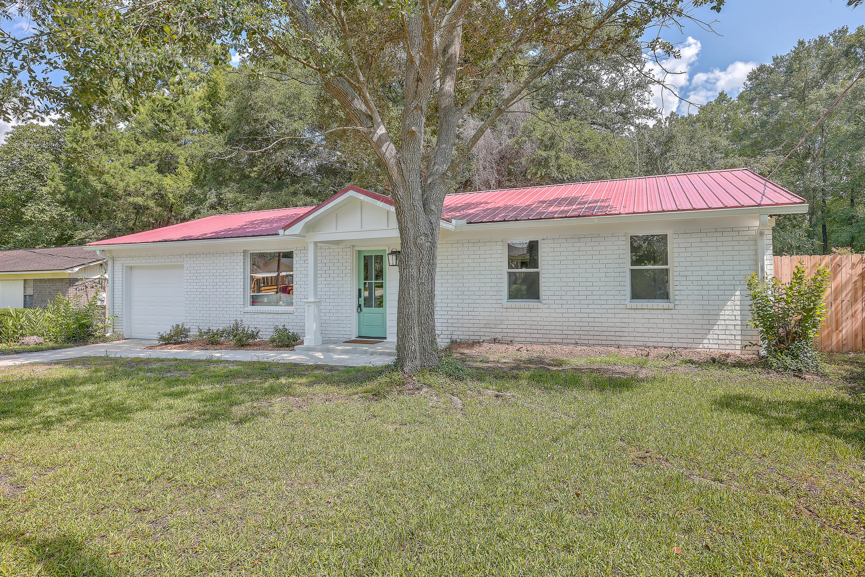 1037 Harrison Road Ladson, SC 29456 - Photo 4 of 40 Front of the home