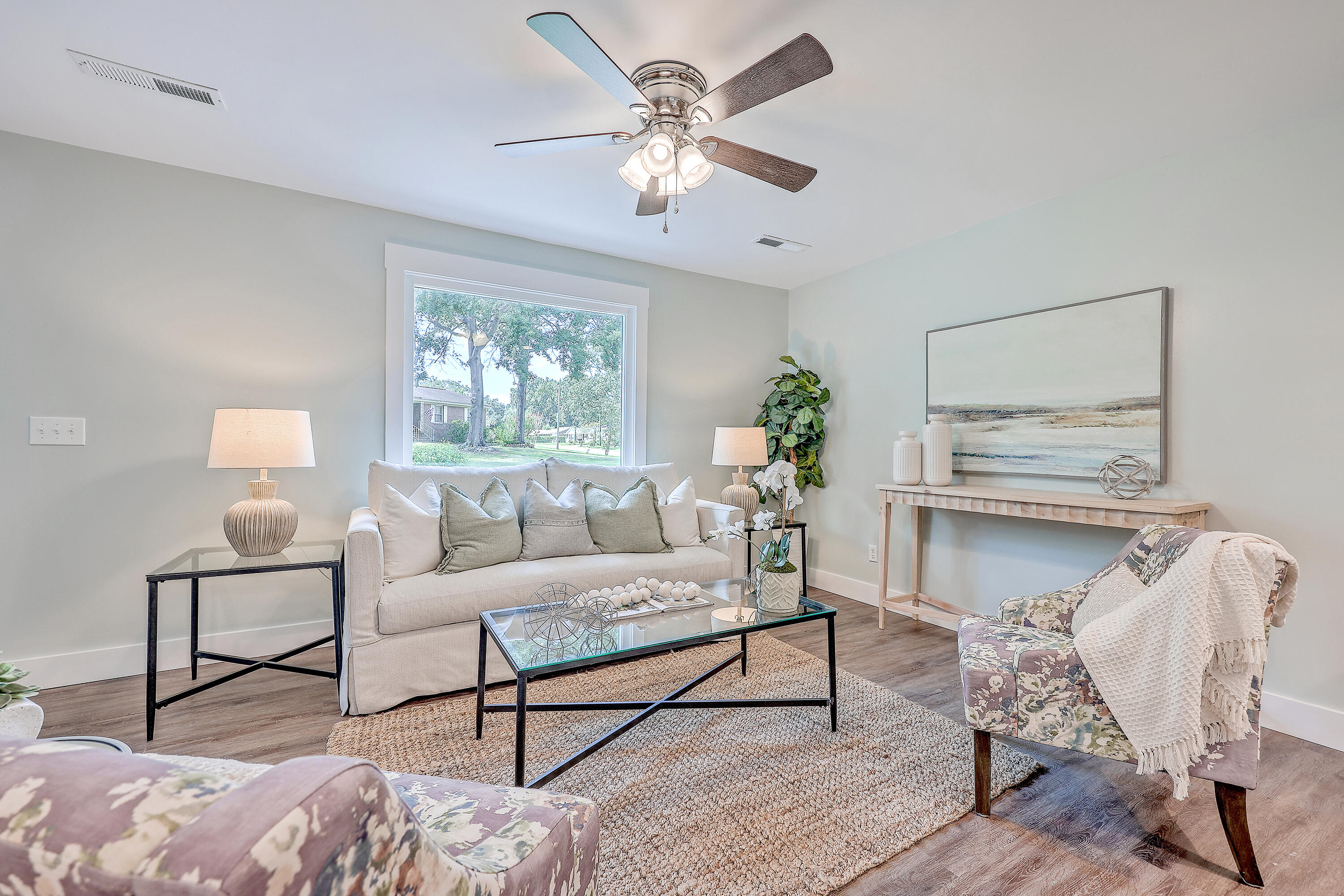 1037 Harrison Road Ladson, SC 29456 - Photo 9 of 40 Living room
