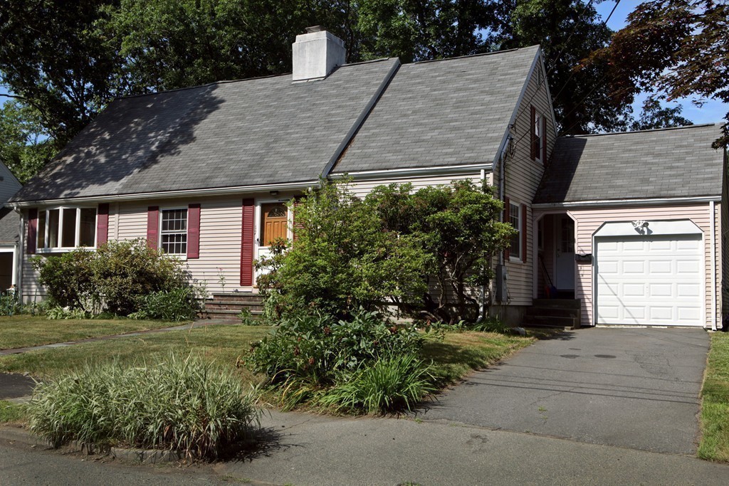 17 Hemlock Road Newton, MA 02464 - Photo 12 of 12
