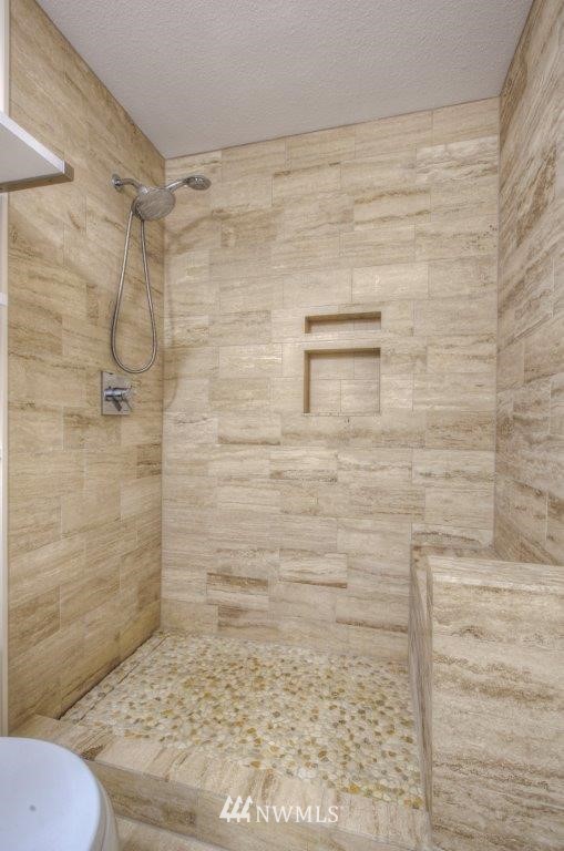 3926 Southeast 11th Street Renton, WA 98058 - Photo 13 of 21 Gallery Image 13
