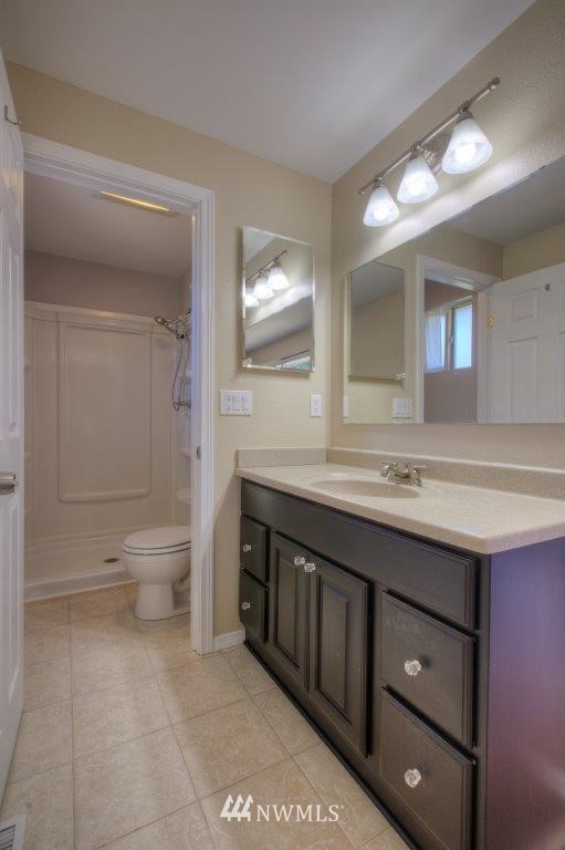 3926 Southeast 11th Street Renton, WA 98058 - Photo 10 of 21 Gallery Image 10