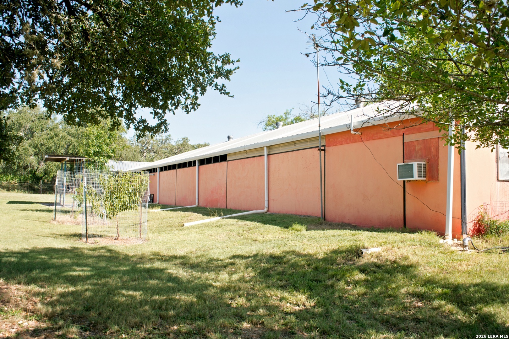 1282 Kendalia Road Blanco, TX 78606 - Photo 24 of 53 Gallery Image 24