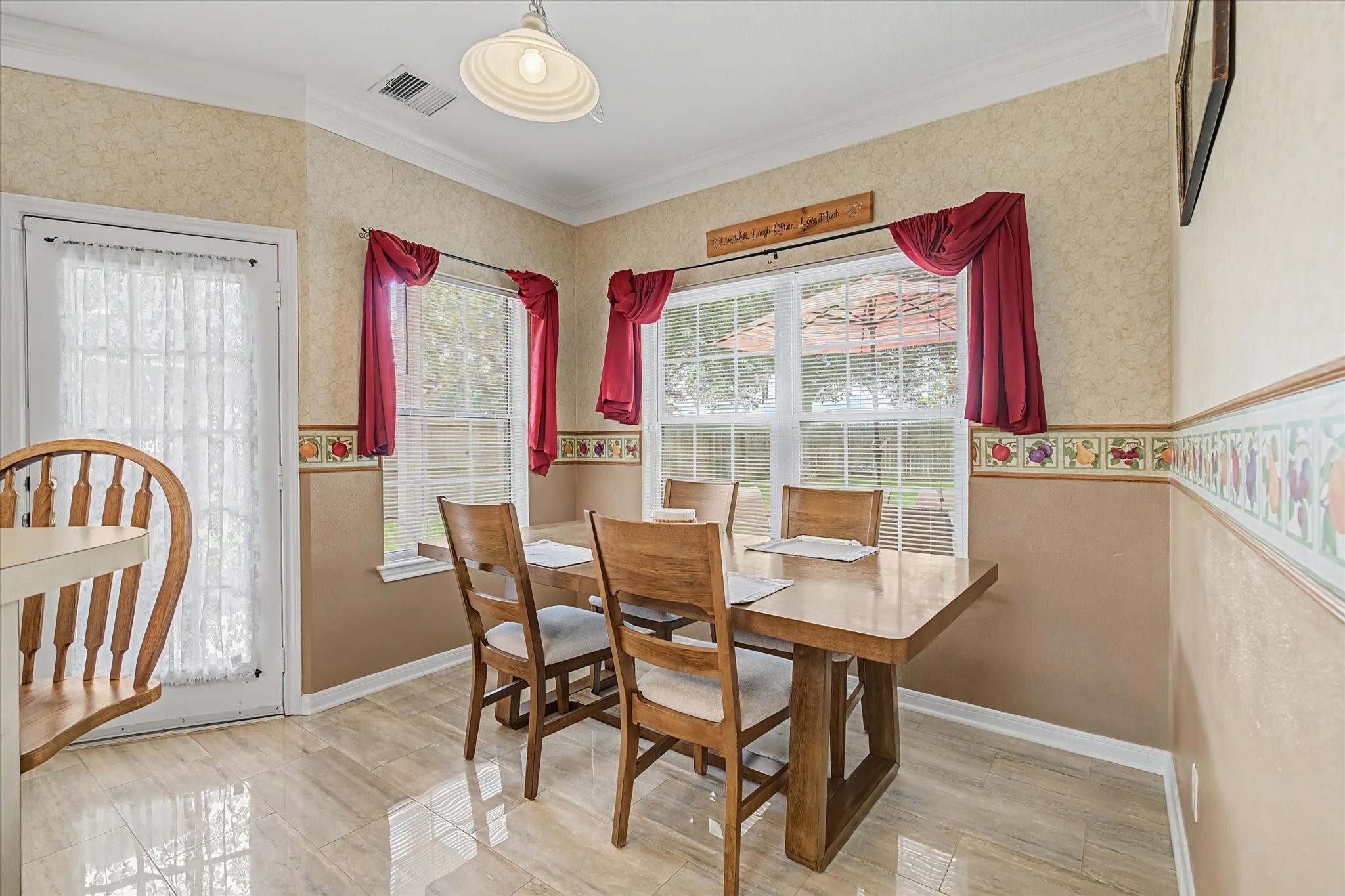 129 Lasso Street Angleton, TX 77515 - Photo 16 of 47