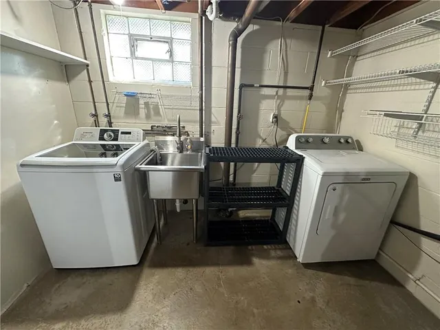 $285,000 | 317 Circle Drive, White Oak, PA 15131