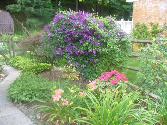 $285,000 | 317 Circle Drive, White Oak, PA 15131