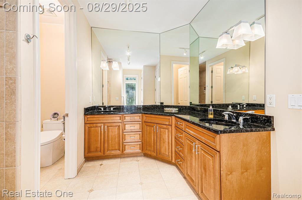6040 North Rochester Road Rochester Hills, MI 48306 - Photo 24 of 45