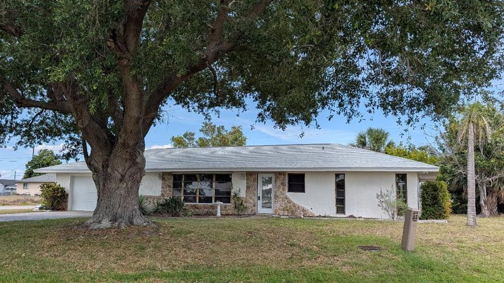 355 Spring Lake Boulevard Northwest Port Charlotte, FL 33952 - Photo 41 of 43