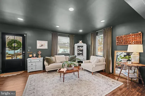 $550,000 | 233 Kenwood Road, Pasadena, MD 21122