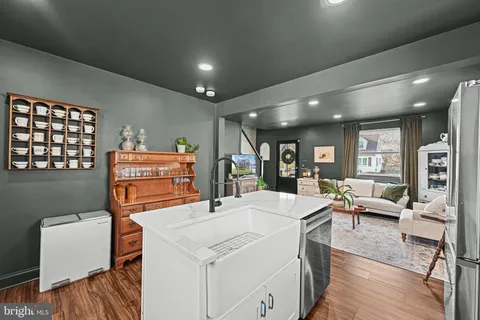 $550,000 | 233 Kenwood Road, Pasadena, MD 21122