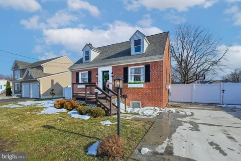 $550,000 | 233 Kenwood Road, Pasadena, MD 21122