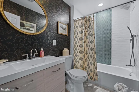 $550,000 | 233 Kenwood Road, Pasadena, MD 21122