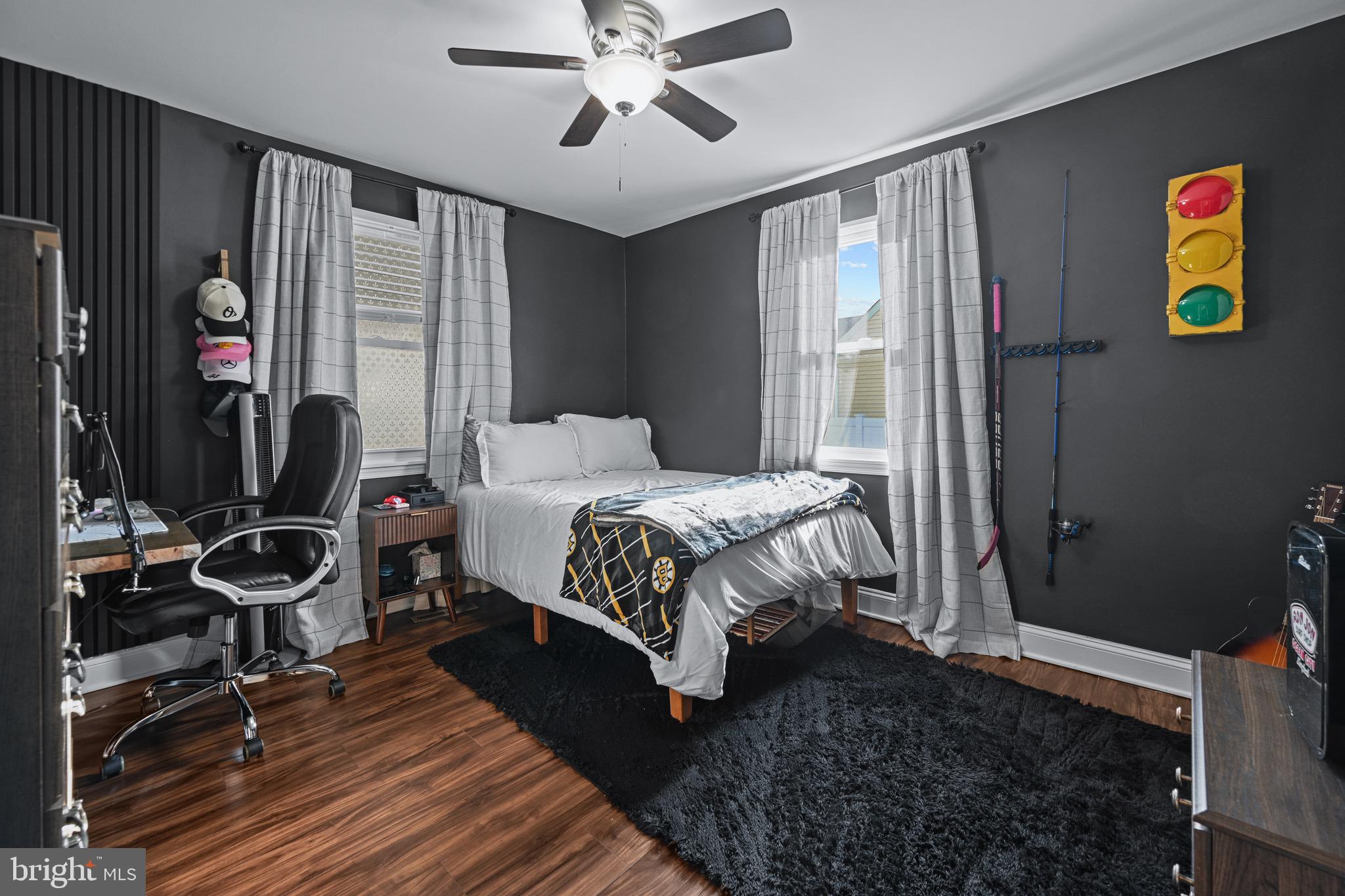 233 Kenwood Road Pasadena, MD 21122 - Photo 25 of 45 First floor bedroom #2