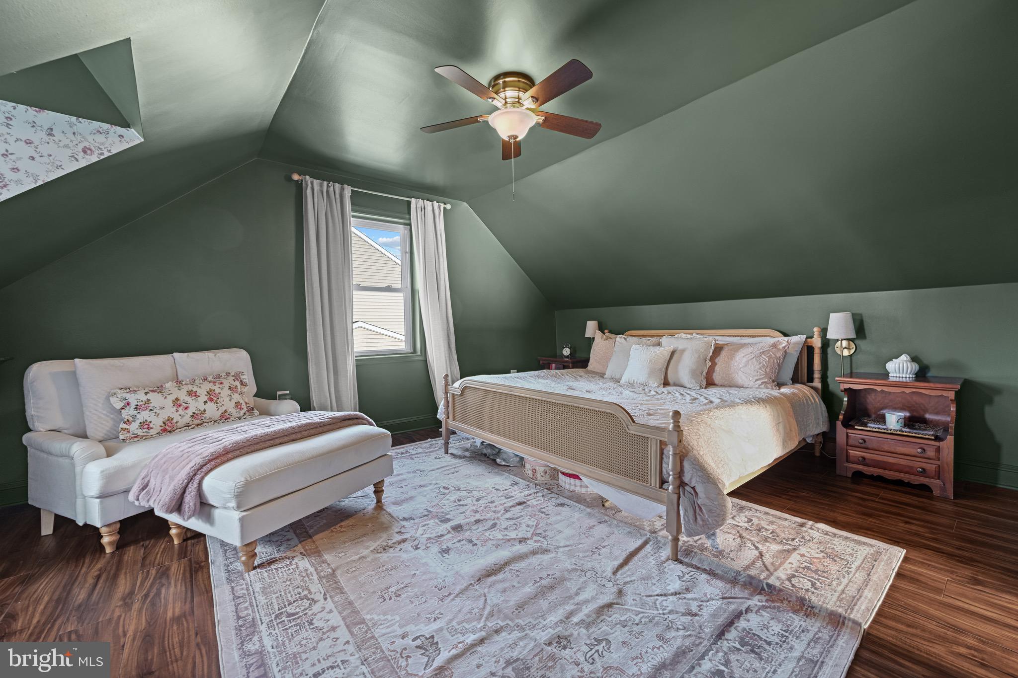 233 Kenwood Road Pasadena, MD 21122 - Photo 27 of 45 Second floor bedroom #3