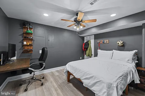 $550,000 | 233 Kenwood Road, Pasadena, MD 21122