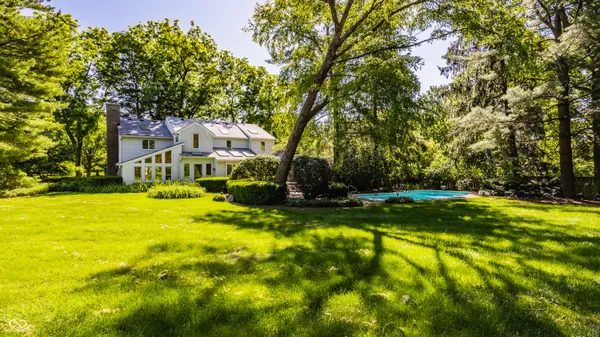 $897,000 | 4865 Briarwood Court, Carmel, IN 46033